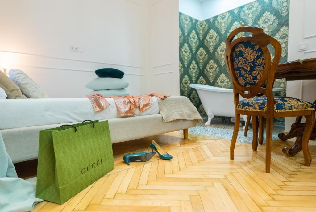 Regina Apartments On Kiraly Street Будапеща Екстериор снимка