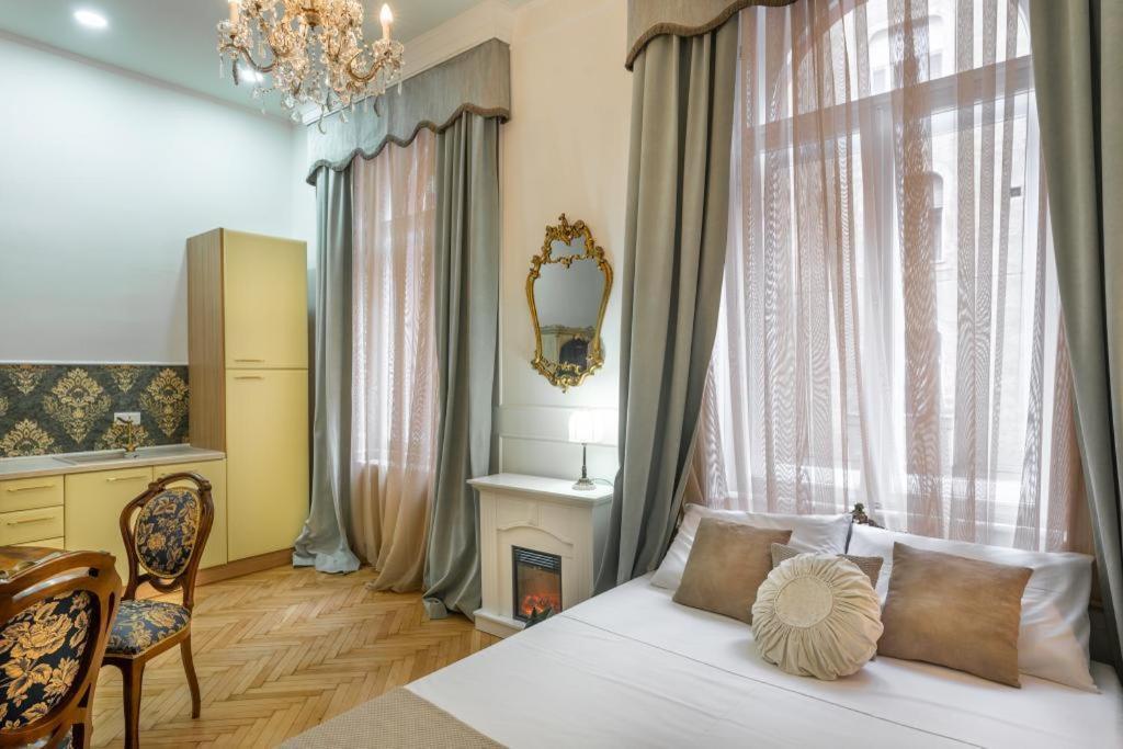 Regina Apartments On Kiraly Street Будапеща Екстериор снимка